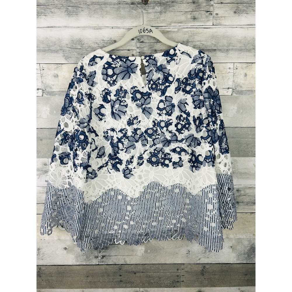 Chicos Womene Long Sleeve Blouse With Lace Overlay Size 1